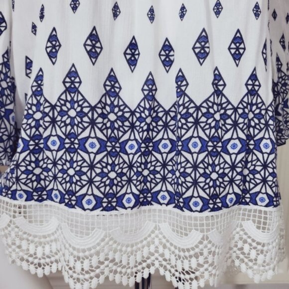 Boho H&M Divided Paisley Mozaic Cold Shoulder Top - Picture 11 of 15